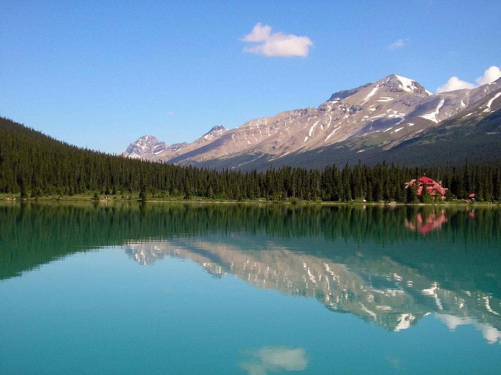 Num-Ti-Jah Lodge Lake Louise Exterior foto